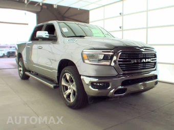 2024 Ram 1500 Laramie Crew Cab Short Bed - miniatura 3