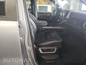 2024 Ram 1500 Laramie Crew Cab Short Bed - miniatura 8