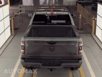 2024 Ram 1500 Laramie Crew Cab Short Bed - miniatura 5
