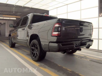 2024 Ram 1500 Laramie Crew Cab Short Bed - miniatura 6