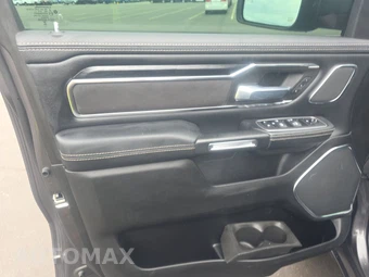 2024 Ram 1500 Laramie Crew Cab Short Bed - miniatura 9