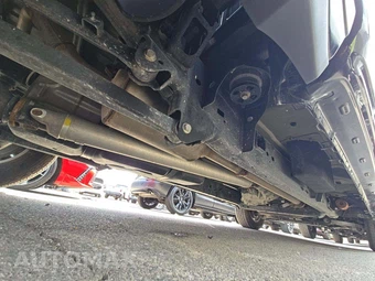 2024 Ram 1500 Laramie Crew Cab Short Bed - miniatura 17