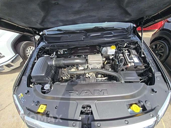2024 Ram 1500 Laramie Crew Cab Short Bed - miniatura 24