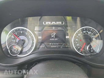 2024 Ram 1500 Laramie Crew Cab Short Bed - miniatura 9