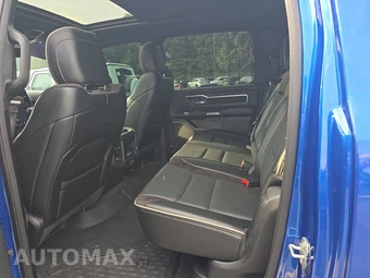 2024 Ram 1500 Laramie Crew Cab Short Bed - miniatura 13