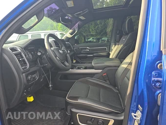 2024 Ram 1500 Laramie Crew Cab Short Bed - miniatura 7