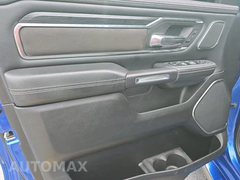 2024 Ram 1500 Laramie Crew Cab Short Bed - miniatura 9