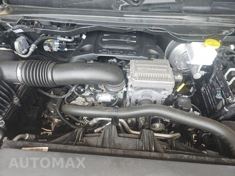 2024 Ram 1500 Laramie Crew Cab Short Bed - miniatura 15