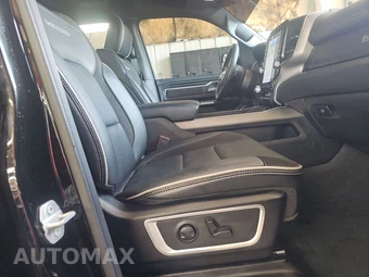 2024 Ram 1500 Laramie Crew Cab Short Bed - miniatura 8
