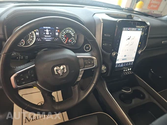 2024 Ram 1500 Laramie Crew Cab Short Bed - miniatura 11
