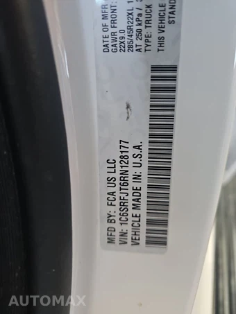 2024 Ram 1500 Laramie Crew Cab Short Bed - miniatura 14