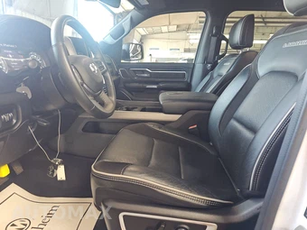 2024 Ram 1500 Laramie Crew Cab Short Bed - miniatura 7