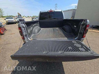 2024 Ram 1500 Laramie Crew Cab Short Bed - miniatura 14