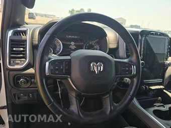 2024 Ram 1500 Laramie Crew Cab Short Bed - miniatura 10