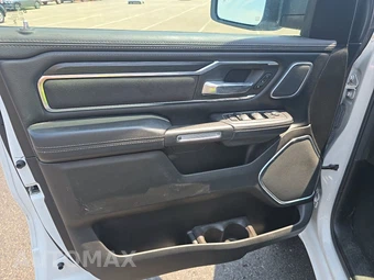 2024 Ram 1500 Laramie Crew Cab Short Bed - miniatura 9