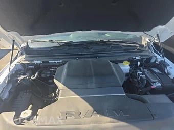 2024 Ram 1500 Laramie Crew Cab Short Bed – miniatura 18