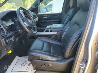 2024 Ram 1500 Rebel Crew Cab Short Bed - miniatura 7