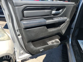 2024 Ram 1500 Rebel Crew Cab Short Bed - miniatura 9