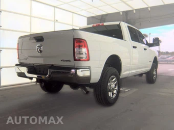 2024 Ram 2500 Big Horn Crew Cab Medium Bed - miniatura 4
