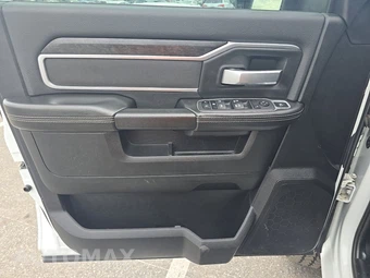 2024 Ram 2500 Big Horn Crew Cab Medium Bed - miniatura 9