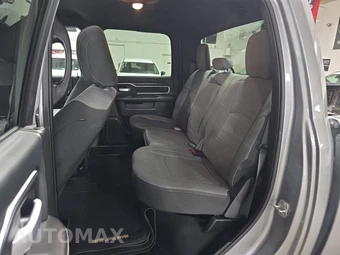2024 Ram 2500 Big Horn Crew Cab Medium Bed - miniatura 16