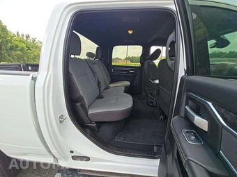 2024 Ram 2500 Big Horn Crew Cab Medium Bed - miniatura 13