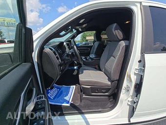 2024 Ram 2500 Big Horn Crew Cab Medium Bed - miniatura 3