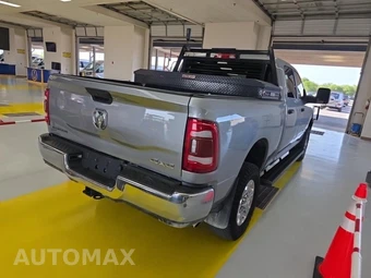 2024 Ram 2500 Big Horn Crew Cab Medium Bed - miniatura 4