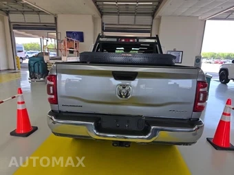 2024 Ram 2500 Big Horn Crew Cab Medium Bed - miniatura 5