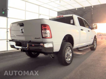2024 Ram 2500 Big Horn Crew Cab Medium Bed - miniatura 4