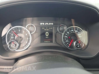 2024 Ram 2500 Big Horn Crew Cab Medium Bed - miniatura 9