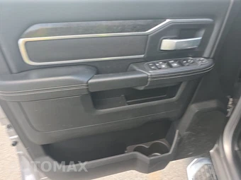 2024 Ram 2500 Big Horn Crew Cab Medium Bed - miniatura 9