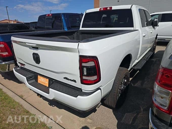 2024 Ram 2500 Big Horn Crew Cab Medium Bed - miniatura 3