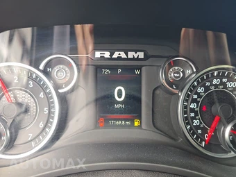 2024 Ram 2500 Big Horn Crew Cab Medium Bed - miniatura 12