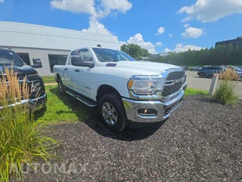 2024 Ram 2500 Big Horn Crew Cab Medium Bed - miniatura 4