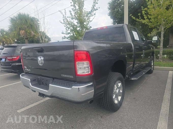 2024 Ram 2500 Big Horn Crew Cab Medium Bed - miniatura 3