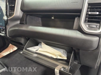 2024 Ram 2500 Big Horn Crew Cab Medium Bed - miniatura 16