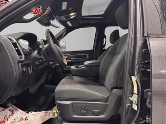 2024 Ram 2500 Big Horn Crew Cab Medium Bed - miniatura 3