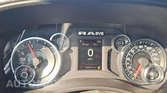 2024 Ram 2500 Big Horn Crew Cab Medium Bed - miniatura 19