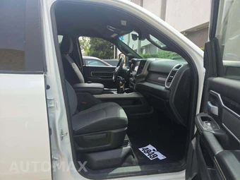 2024 Ram 2500 Big Horn Crew Cab Medium Bed - miniatura 18