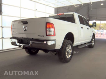 2024 Ram 2500 Big Horn Crew Cab Medium Bed - miniatura 4
