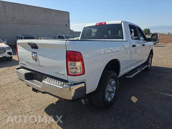 2024 Ram 2500 Big Horn Crew Cab Medium Bed - miniatura 3