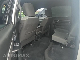 2024 Ram 2500 Big Horn Crew Cab Medium Bed - miniatura 16