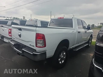 2024 Ram 2500 Big Horn Crew Cab Medium Bed - miniatura 4
