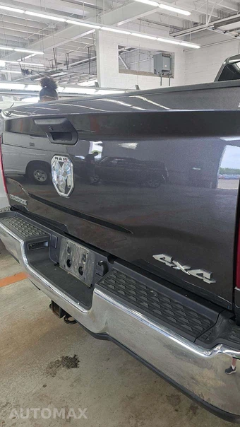 2024 Ram 2500 Big Horn Crew Cab Medium Bed - miniatura 25
