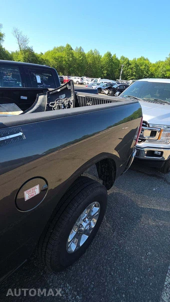 2024 Ram 2500 Big Horn Crew Cab Medium Bed - miniatura 29