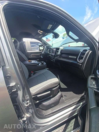 2024 Ram 2500 Big Horn Crew Cab Medium Bed - miniatura 18