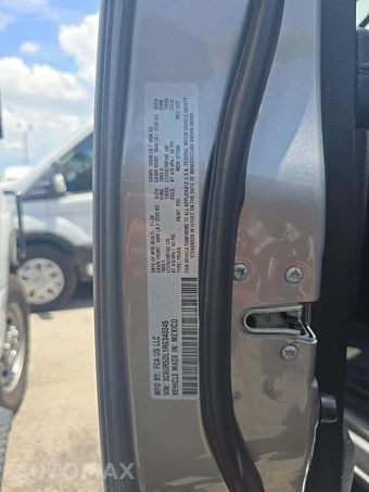 2024 Ram 2500 Big Horn Crew Cab Medium Bed - miniatura 5
