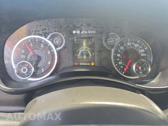 2024 Ram 2500 Big Horn Crew Cab Medium Bed - miniatura 9