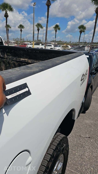 2024 Ram 2500 Big Horn Crew Cab Medium Bed - miniatura 24